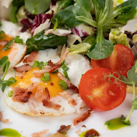 Barrique 15 - Breakfast At Restaurant & Minibar - Old Town