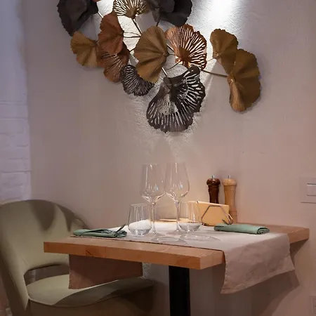 Barrique 15 - Breakfast At Restaurant & Minibar - Old Town Apartamento *